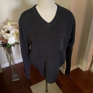 NWOT Geoffrey Beene Sweater